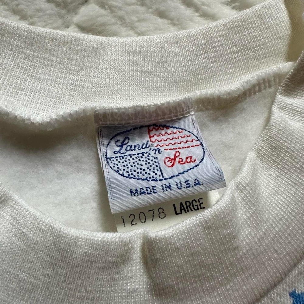 Vintage Patchwork Cream Floral Heart Crewneck Sweatshirt Comfort Casual Colorful - Picture 7 of 7